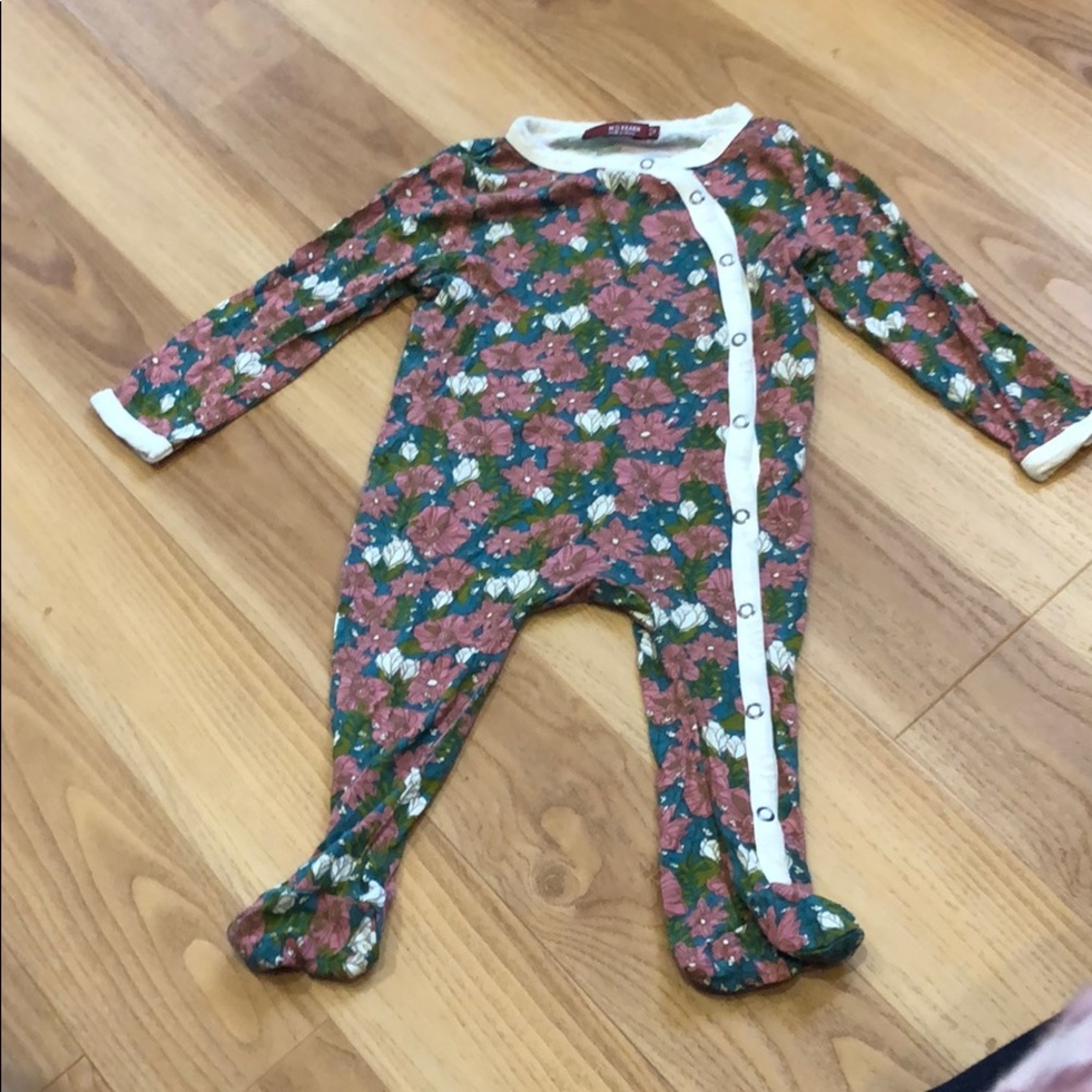 NWOT floral print MilkBarn Organics Footie 6-9 mo